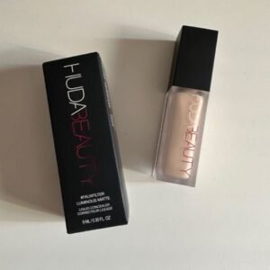 Anti cernes huda beauty faux filler